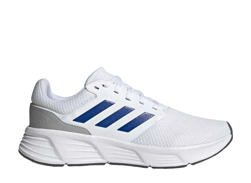 アディダス ギャラクシー6 "フットウェアホワイト/チームロイヤルブルー/グレーファイブ"