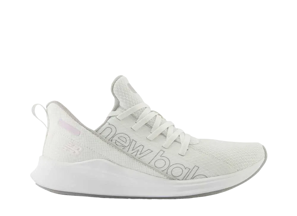 ニューバランス ウィメンズ フレッシュフォーム パウハーランV2 "ホワイト"