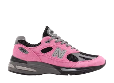 New Balance 991V2 "Black/Pink" (Japan Exclusive)