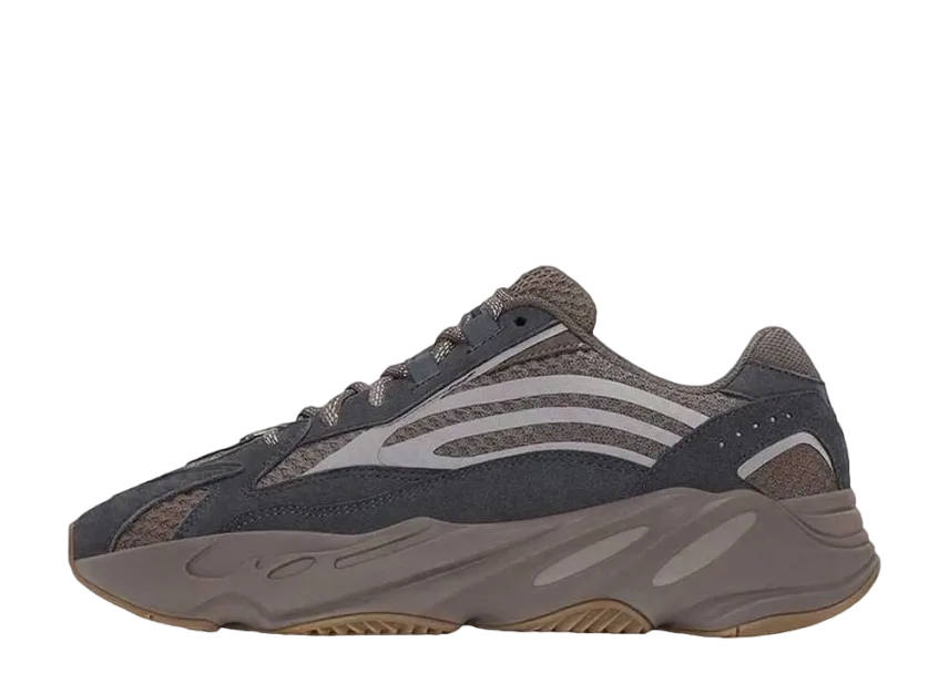 アディダス イージーブースト700V2 "モーブ"