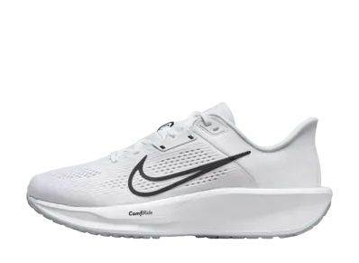 ナイキ クエスト6 "ホワイト/ピュアプラチナム"