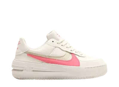 ナイキ ウィメンズ エアフォース1 プラットフォーム "セイル/チョーク/ココナッツミルク/シーコーラル"