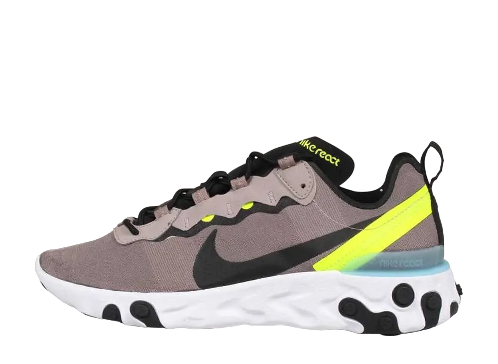 ナイキ リアクトエレメント55 "パミス/ブラック/ホワイト/+ブルーチル"