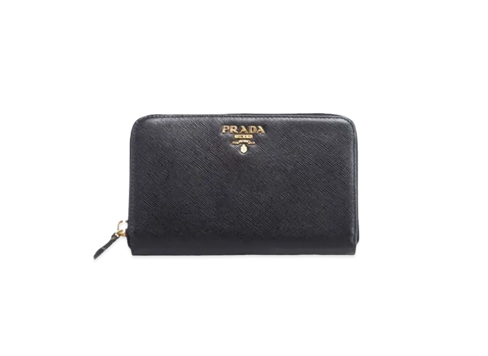 プラダ サフィアーノレザー メタルロゴ ジップウォレット "ブラック" 1M1157 UZF F0002