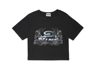 9090 PIKO x 9090 Metal Logo Cropped Tee "BLACK"