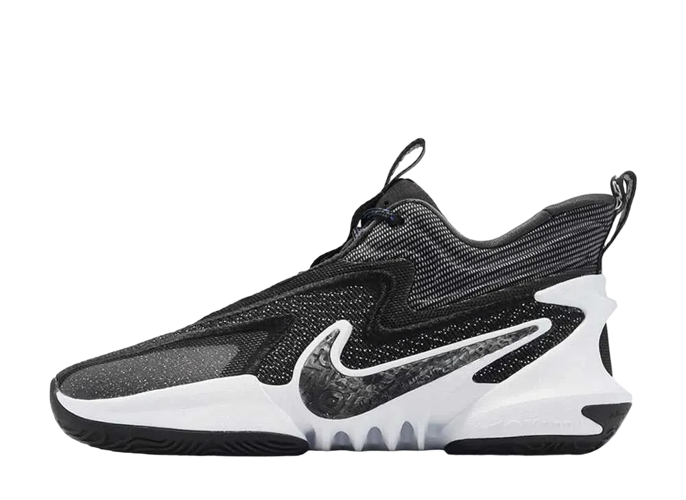 ナイキ コズミックユニティ2 "ブラック/フットボールグレー"