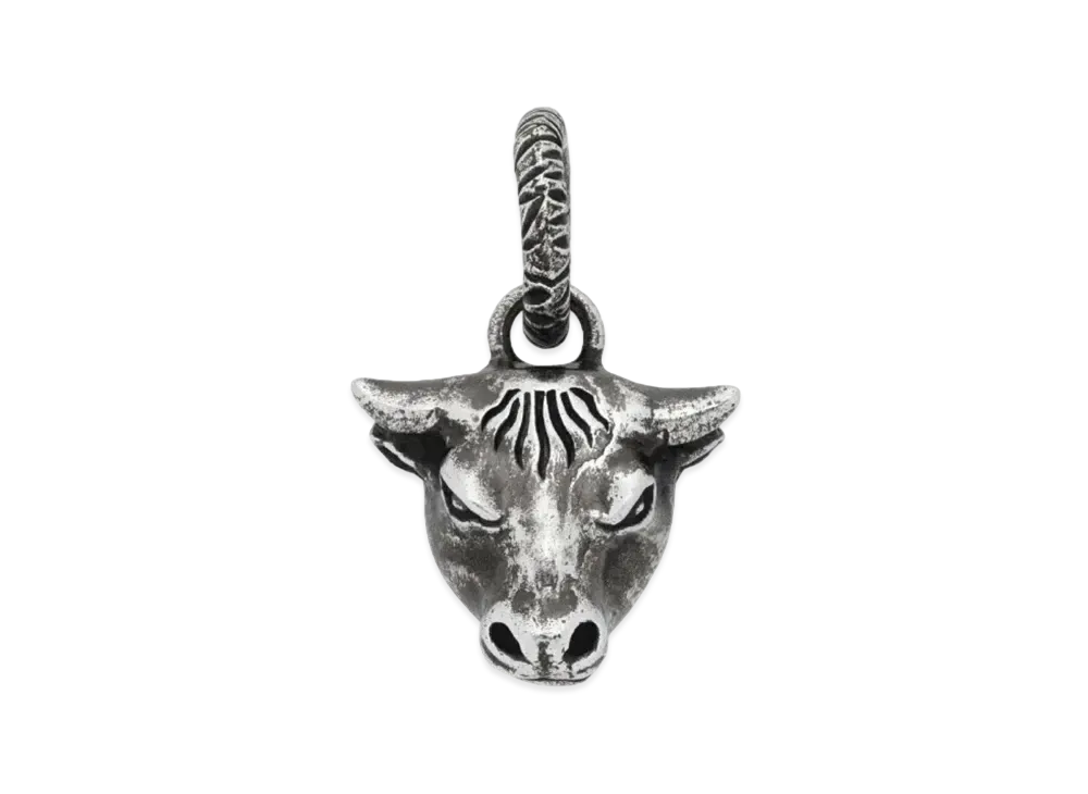 GUCCI Anger Forest Series Bullhead Pendant "Silver"
