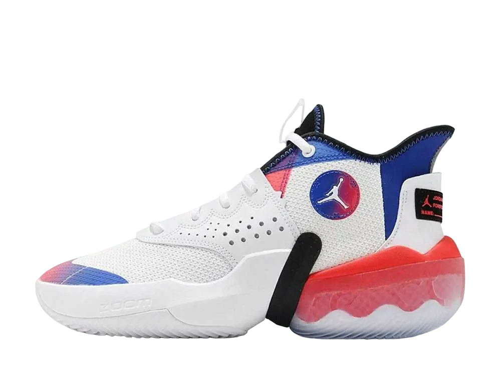 ナイキ ジョーダン リアクト エレベーション "ホワイト/ブラック/ハイパーロイヤル/インフラレッド"