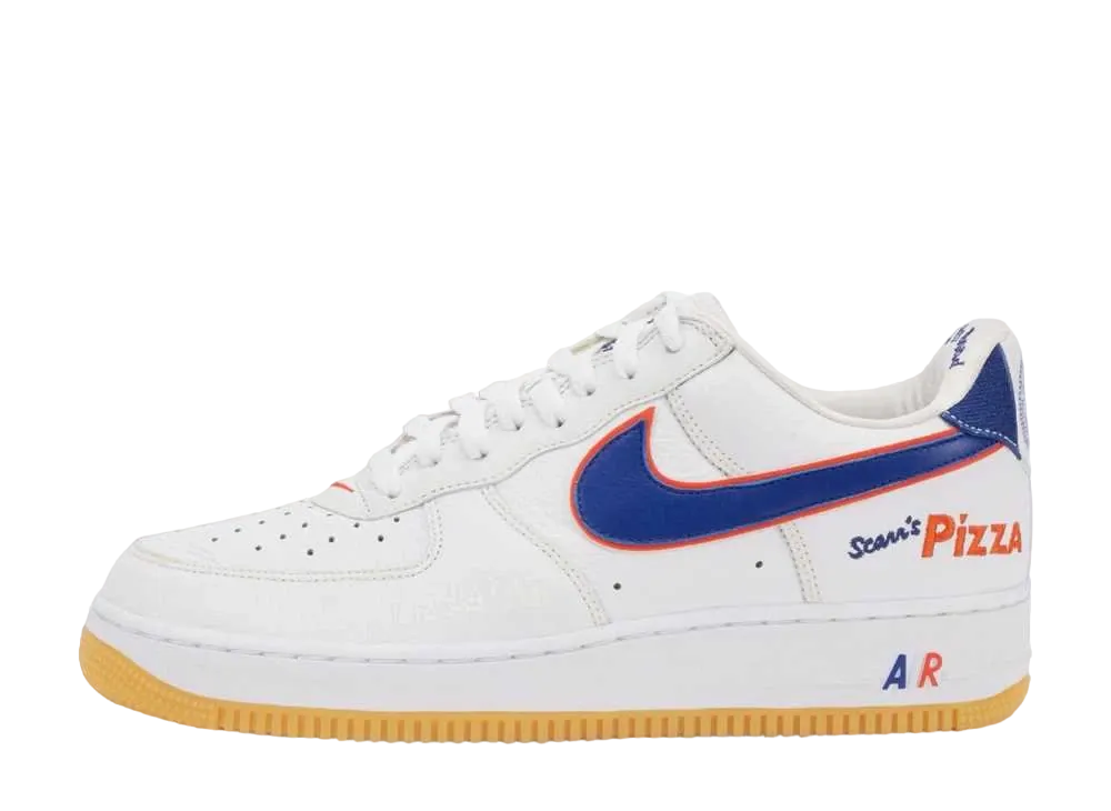 スカーズピザ × ナイキ エアフォース1 ロー "ホワイト/ディープロイヤルブルー"