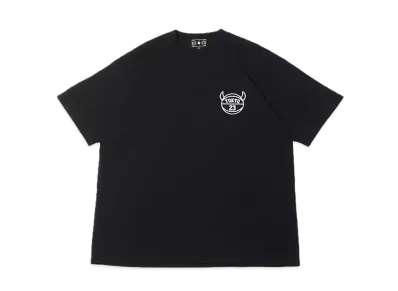 atmos x TOKYO 23 x ACKY BRIGHT Tee "Black"