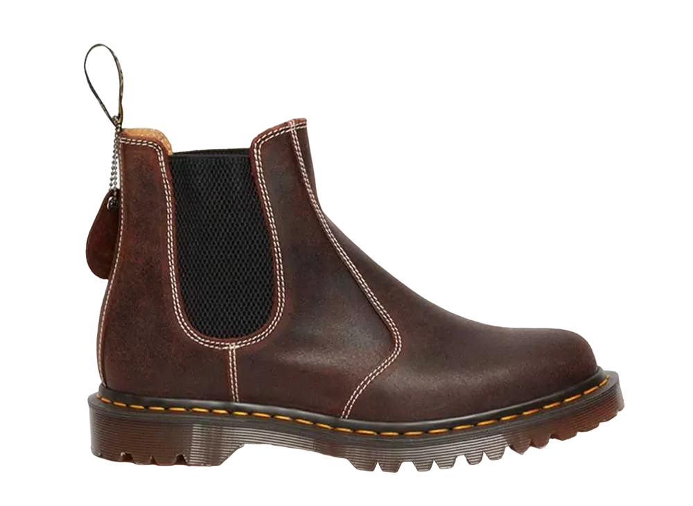 ドクターマーチン MIE 2976 チェルシーブーツ "ラスティックブラウン"
