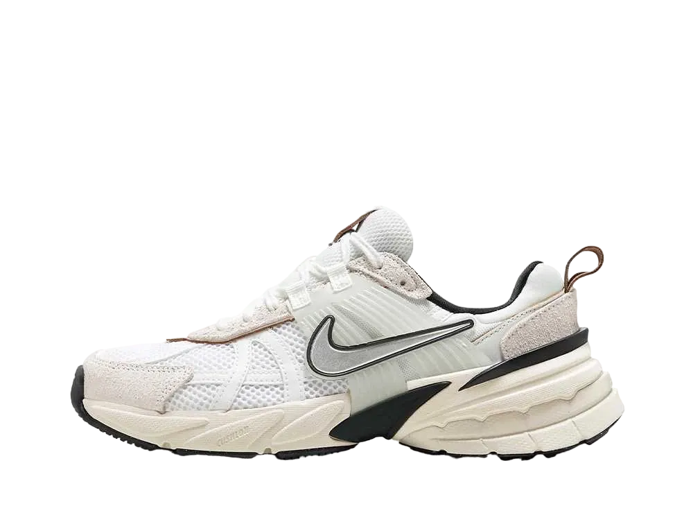Nike Women's Zoom Vomero 5 "Summit White/White/Light Orewood Brown/Chrome"