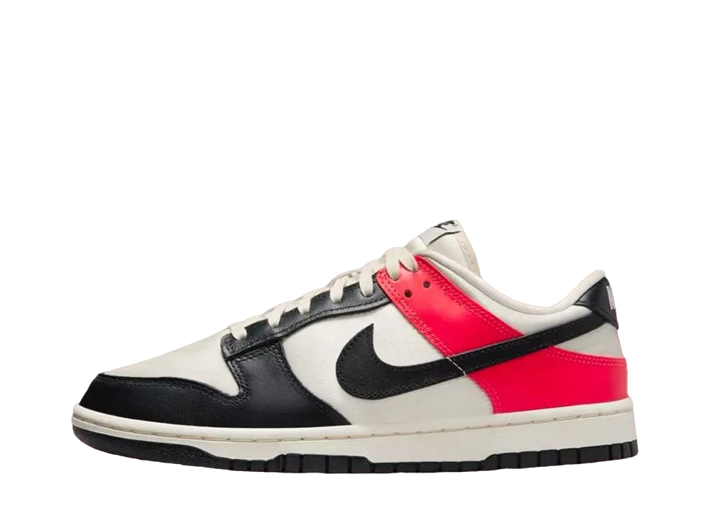 ナイキ ウィメンズ ダンク ロー "ブライトクリムゾン/ペールアイボリー/ブラック"