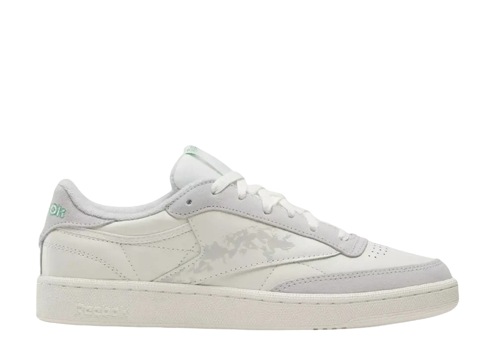 フレンズウィズアニマルズ × リーボック クラブC 85 "チョーク/グレングリーン"