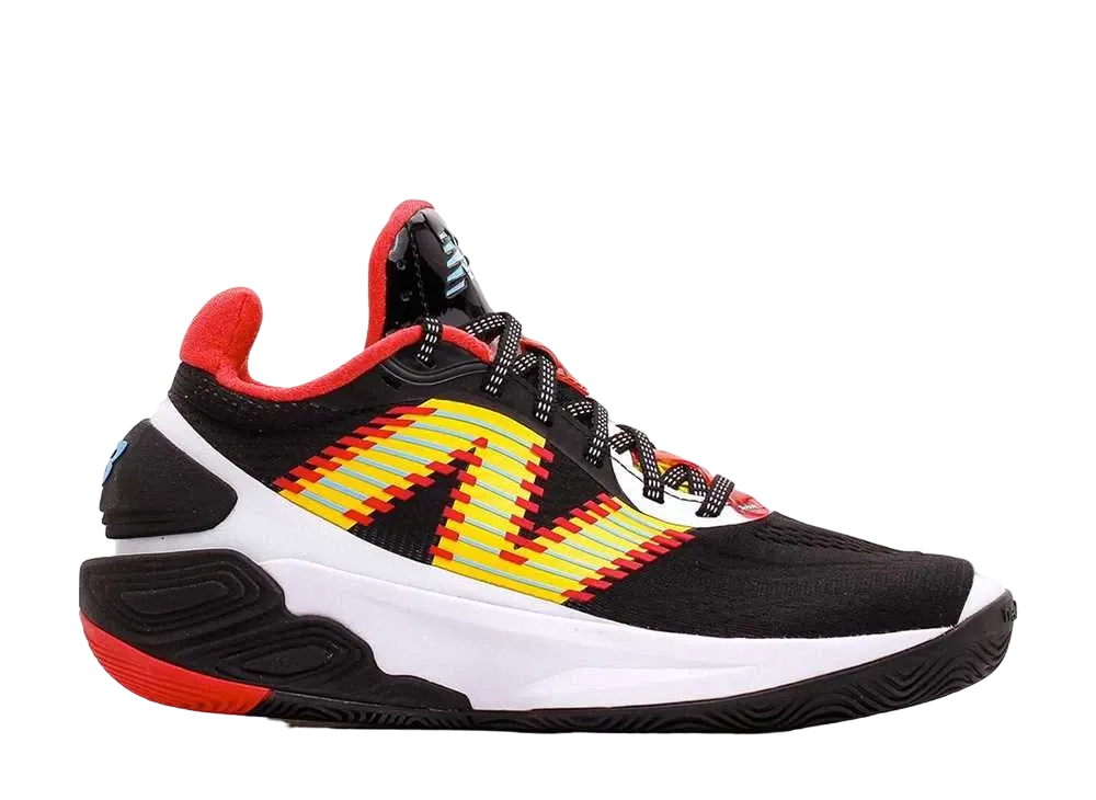 ニューバランス フューエルセル トゥーウェイ V5 "ブラック/ホワイト/ブラストレッド"