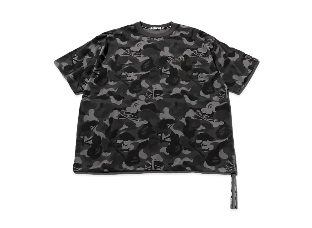 A BATHING APE x mastermind JAPAN Skull Camo Relaxed Fit Tee "Black"