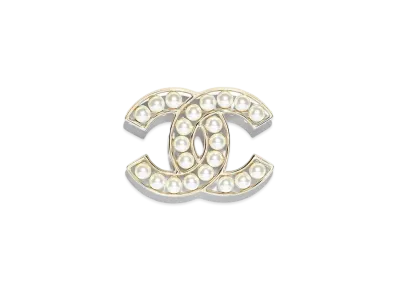 CHANEL Glass Pearl CC Brooch "Gold"