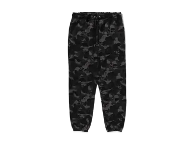 A BATHING APE x mastermind JAPAN Skull Camo Relaxed Fit Sweatpants "Black"
