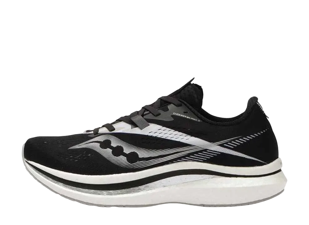 サッカニー エンドルフィン プロ2 "ブラック/ホワイト"