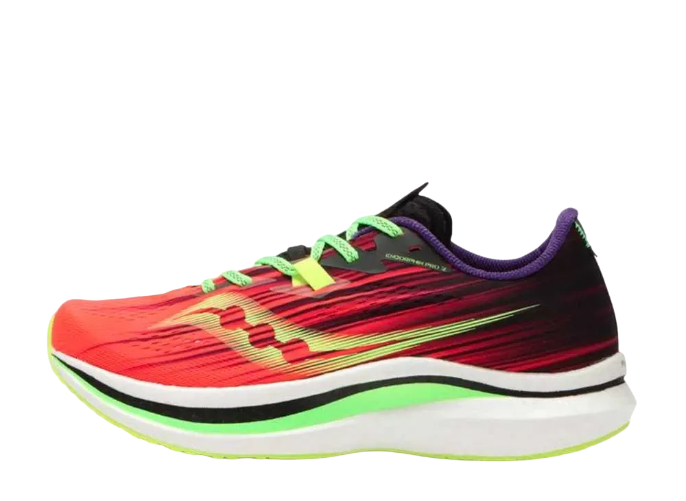 サッカニー エンドルフィン プロ2 "レッド/ボルト/ブラック/パープル"