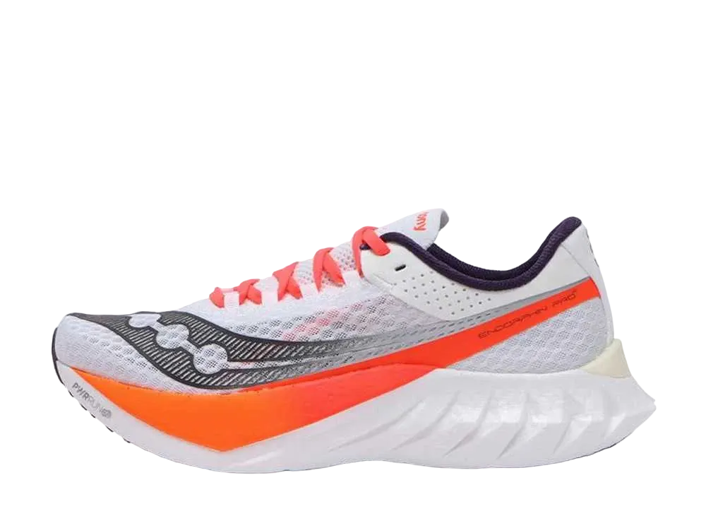 サッカニー エンドルフィン プロ4 "ホワイト/ブラック"