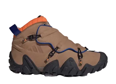 アディダス ラッドランダー EQT "パントーン"