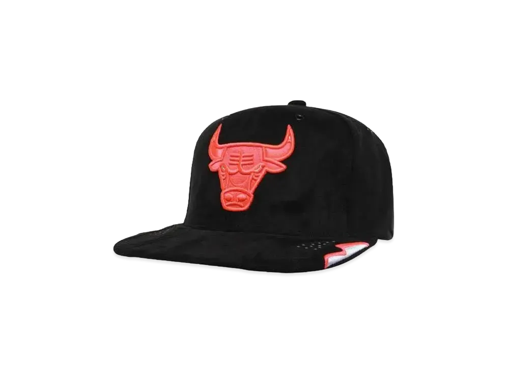 Mitchell&Ness NBA DAY 6 SNAPBACK BULLS "BLACK"
