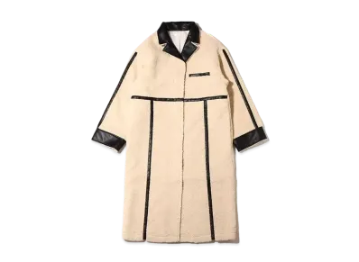 atmos pink Different Material Docking Boa Coat "Ivory"
