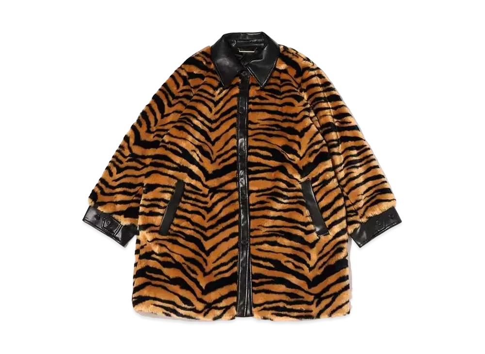 atmos pink Docking Fur Coat "Zebra"