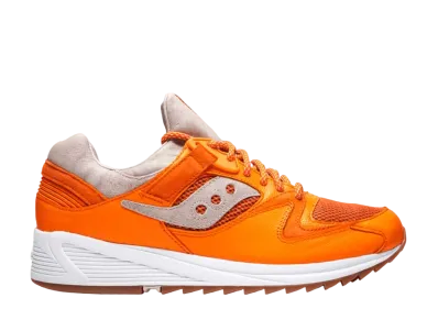 エンド × サッカニー グリッド8500 "ロブスター"