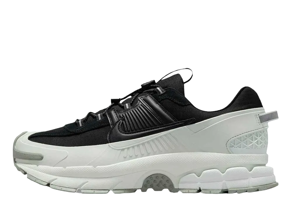 Nike Zoom Vomero 5 Roam "Black/Light Silver"
