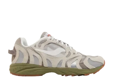 レイズド バイ ウルヴス × サッカニー グリッド アズーラ2000 "グレー/ホワイト/グリーン"