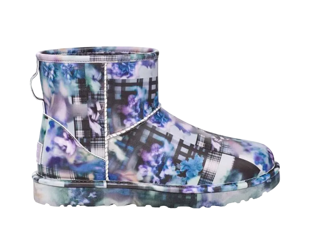 コリーナストラーダ × アグ ウィメンズ クラシック ミニ "ダークブルーフローラル"