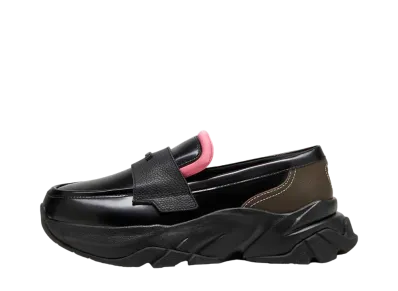 Puma Women's Loafer INT "Puma Black/Strawberry Burst"