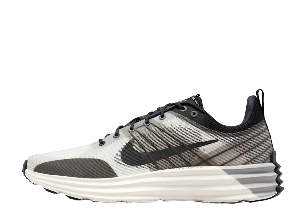 ナイキ ルナ ローム "サミットホワイト/ライトスモークグレー/ブラック/ブラック"