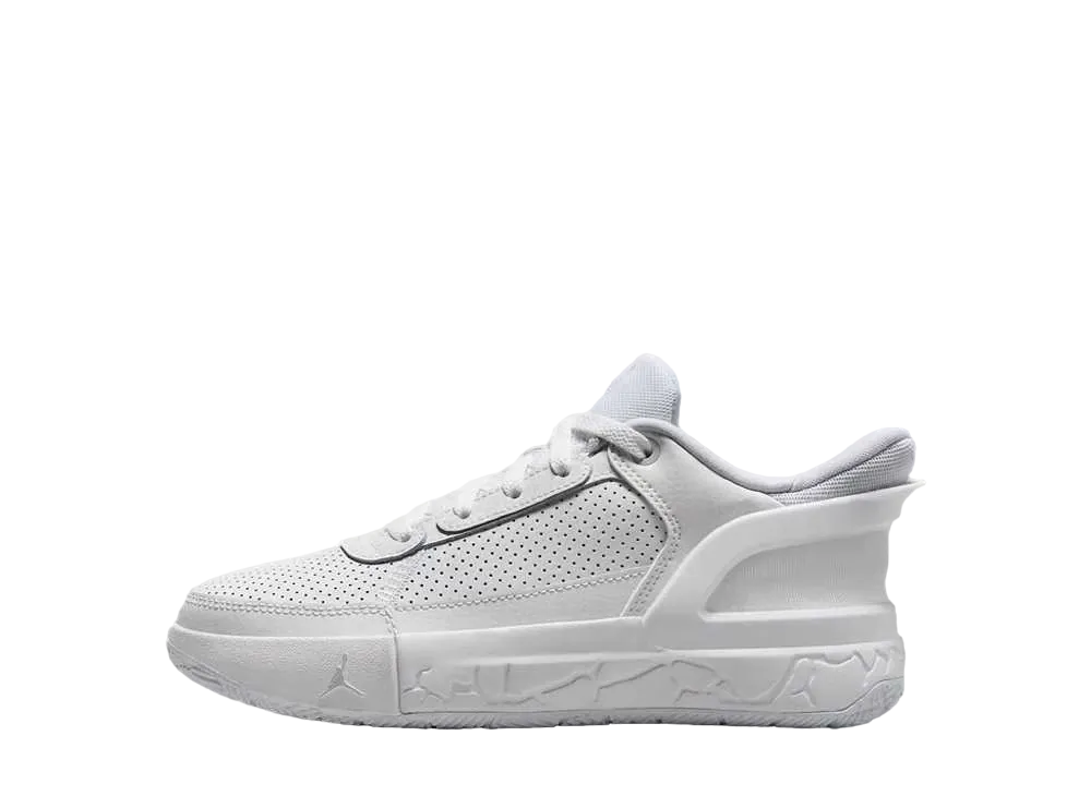 ナイキ GS ジョーダン デイ1 イージーオン "ホワイト/サミットホワイト/ピュアプラチナム"