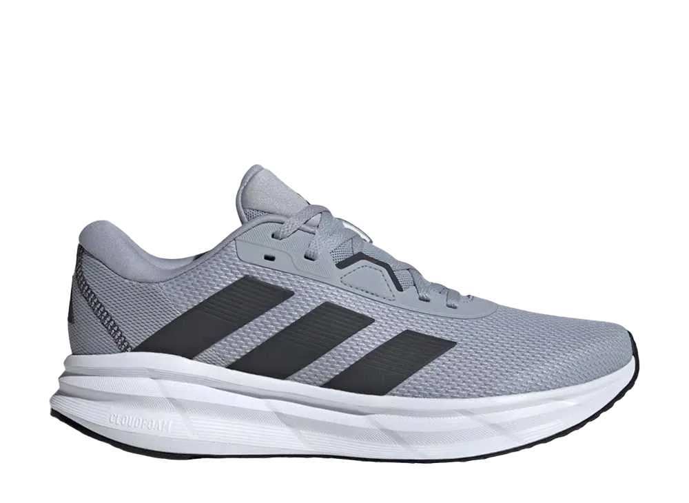 アディダス ギャラクシー7 "ヘイローシルバー/カーボン/コアブラック"