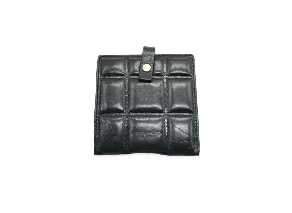 Bottega Veneta Intrecciato Calfskin Bi-fold Compact Wallet "Black"