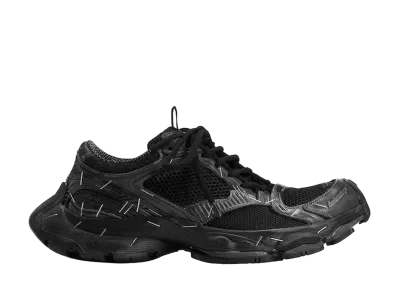 バレンシアガ ステープラー スニーカー "ブラック"