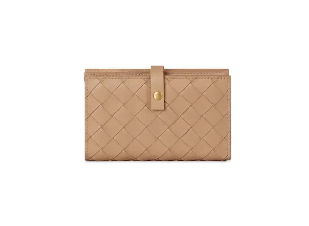 Bottega Veneta Intrecciato Lambskin Calfskin With Coin Purse "Chipria"