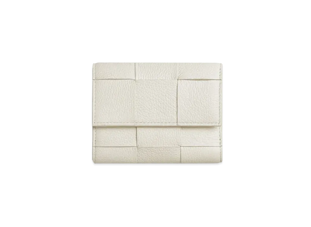 Bottega Veneta Casette Maxi Intrecciato Calfskin Zip Trifold Wallet "White"
