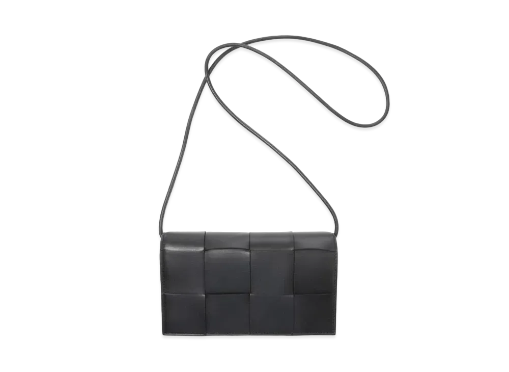 Bottega Veneta Intrecciato Lambskin Calfskin Strap Wallet "Black"