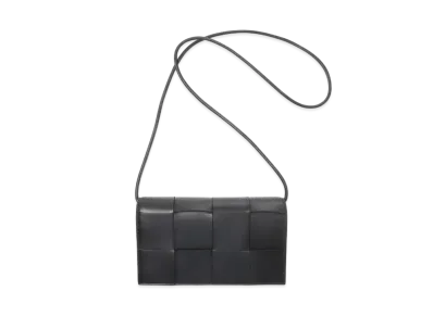 Bottega Veneta Intrecciato Lambskin Calfskin Strap Wallet "Black"