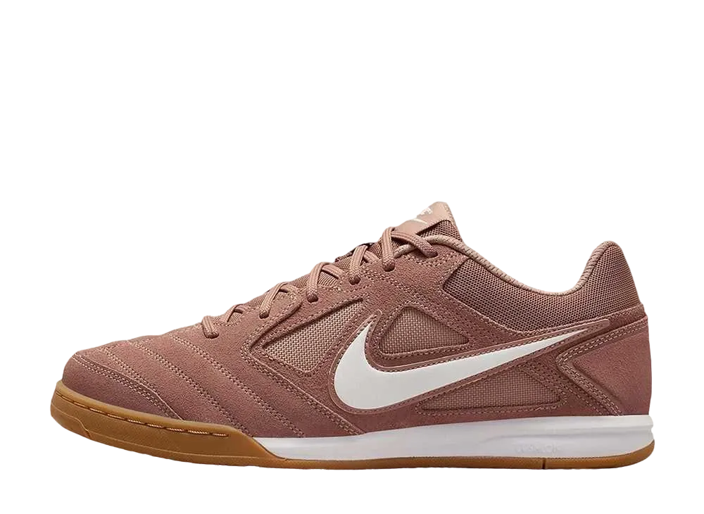 ナイキ ガト "デザートダスト/ホワイト/ガム/ライトブラウン"