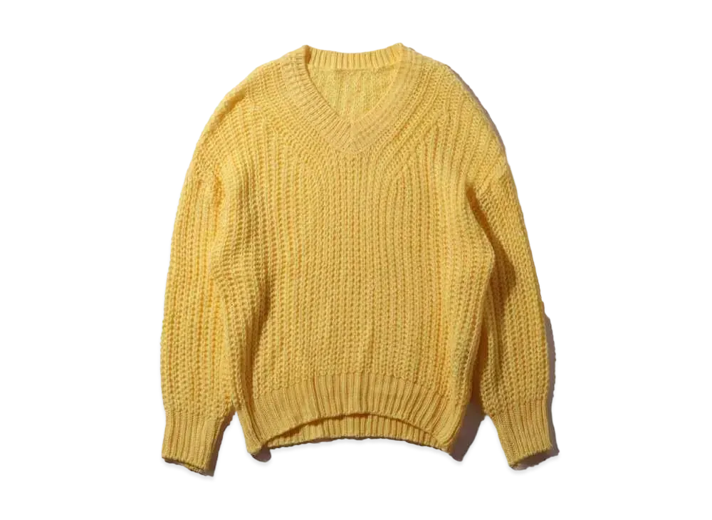 atmos pink V-Neck Knit "Yellow"