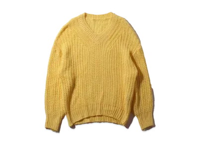 atmos pink V-Neck Knit "Yellow"