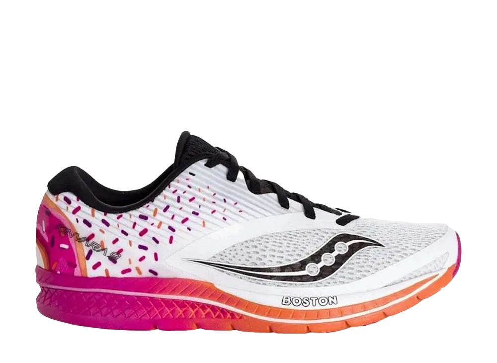 ダンキンドーナツ × サッカニー キンバラ9 "ホワイト/ブラック"