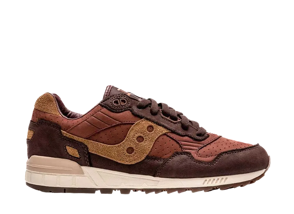 サッカニー シャドウ5000 "エスプレッソ/ブラウン"
