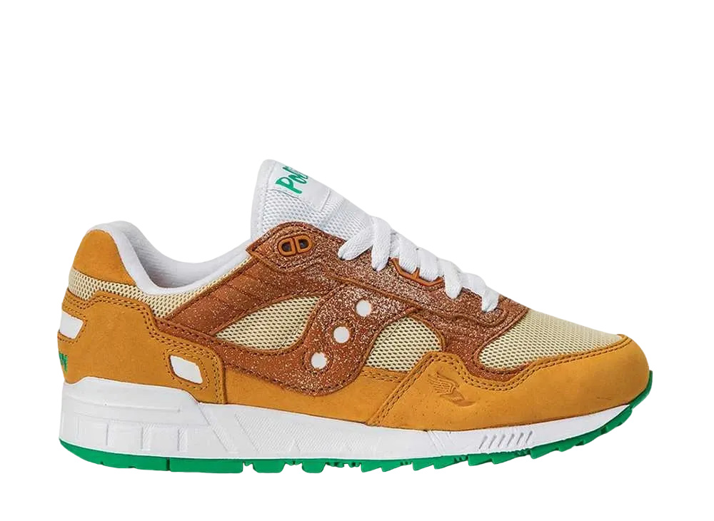 ポリティックス × カフェ ドゥ モンド × サッカニー シャドウ5000 "ベニエ/シュガー"