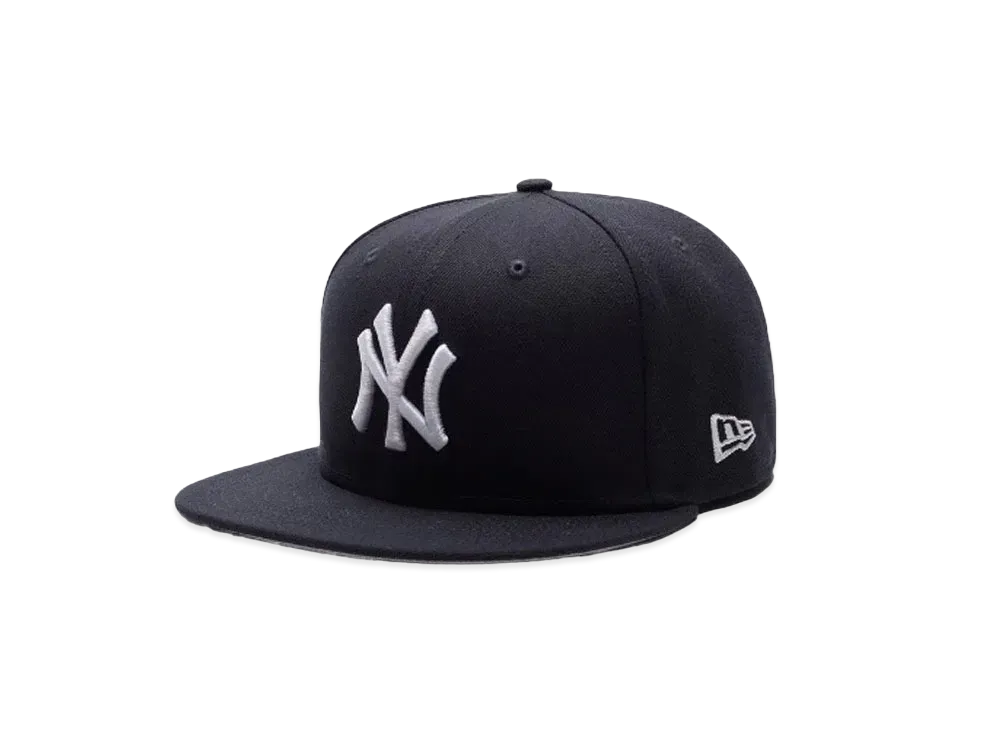 UNDEFEATED x New York Yankees x New Era 59FIFTY Fitted Caps "Navy"